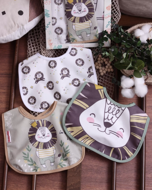 Kaplan Temalı Kare 3 Parça Microfiber Mama Önlüğü Kendi Kutusunda (Sıvı Geçirmez) Çıtçıtlı