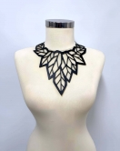 Lazer Kesim Yaprak Desenli Deri Choker, Deri Kolye - APFT1417