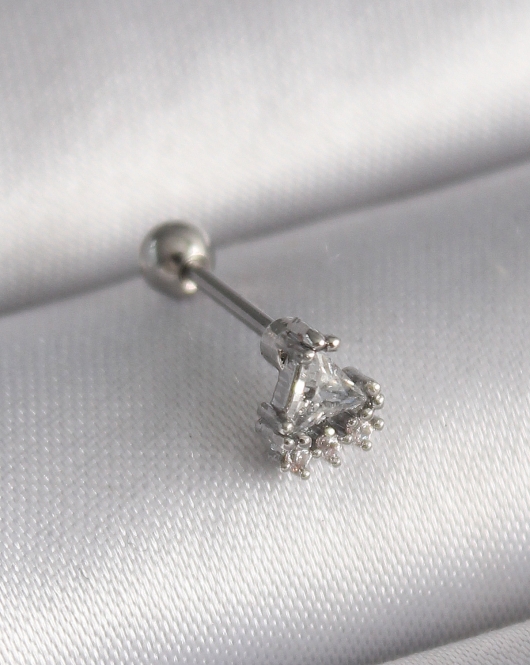 316L Çelik Gümüş Renk Üçgen Zirkon Taşlı Tragus Piercing