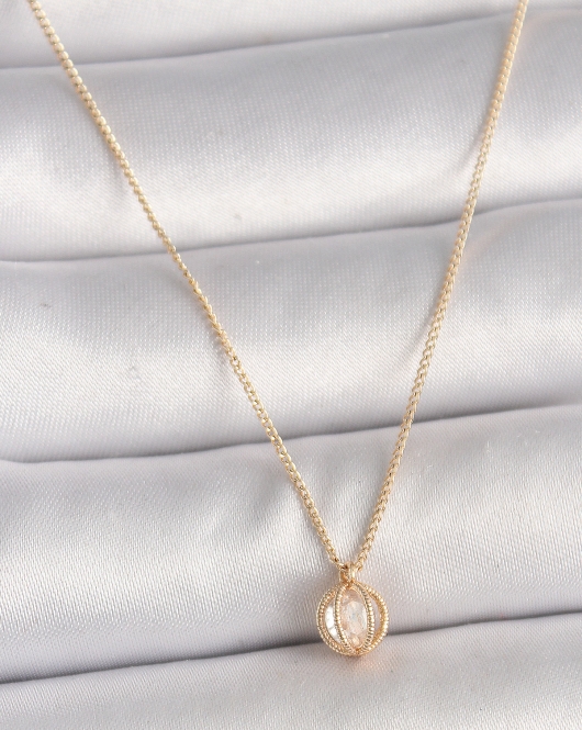 Pirinç Gold Renk Zirkon Taşlı Daire Kafes Model Kadın Kolye