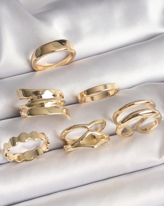 Pirinç Gold Renk İşlemeli Plaka Model 6'Lı Kadın Yüzük Seti
