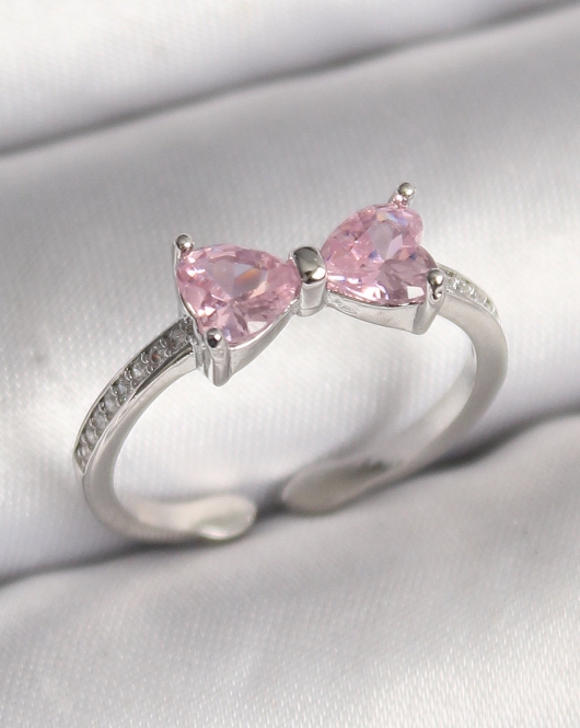 Pirinç Gümüş Renk Pembe Zirkon Taşlı Kalp Fiyonk Model Kadın Yüzük