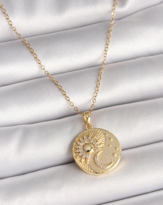 316L Çelik Gold Renk Zincir Zirkon Taşlı Ay Güneş İşlemeli Madalyon Model Kadın Kolye