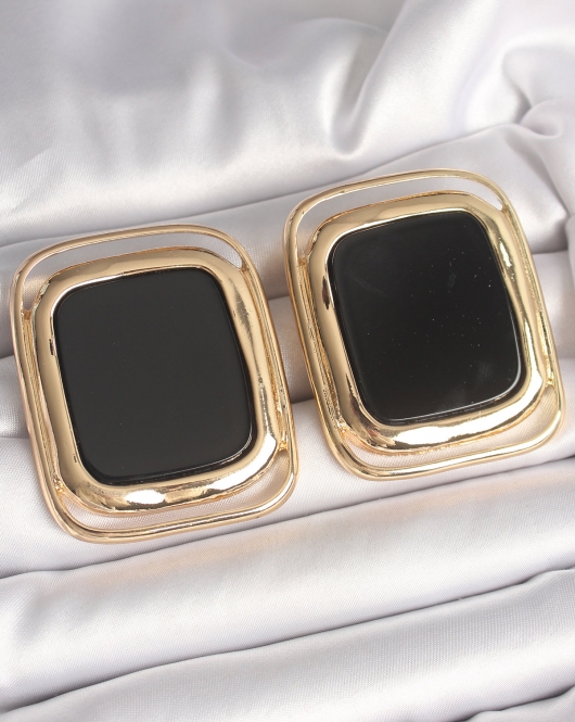 Pirinç Gold Renk Siyah Mineli Kare Model Kadın Küpe